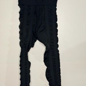 Skinnify Black Leggings